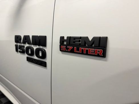 Used 2019 RAM 1500 Express w/ Wheel & Sound Group AWD/4WD image 34