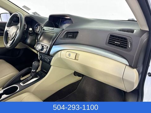 Used 2017 Acura ILX w/ Premium Package image 27