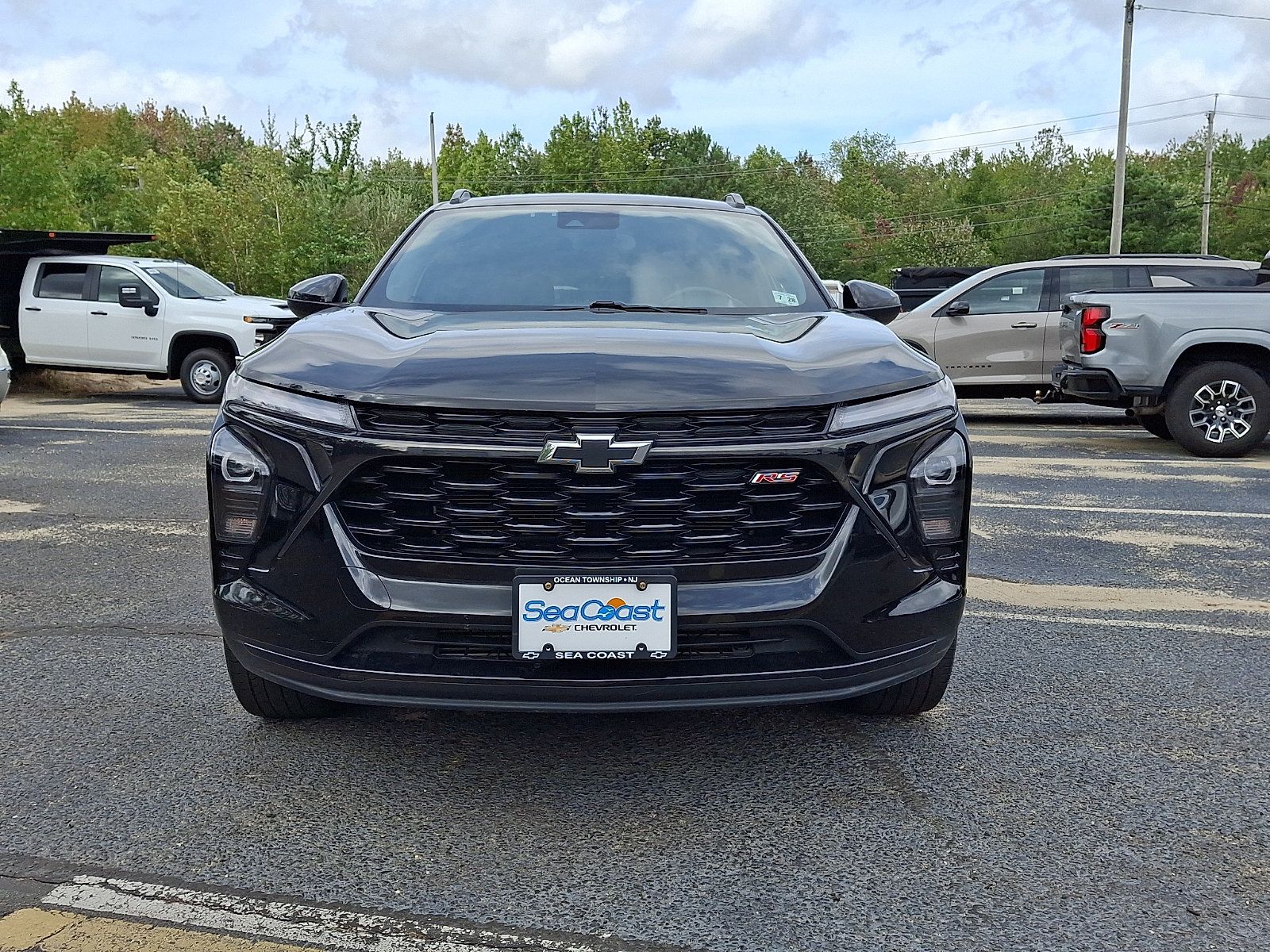 Used 2024 Chevrolet Trax RS w/ Driver Confidence Package FWD image 2
