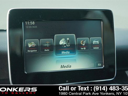 Used 2015 Mercedes-Benz CLA 250 image 35