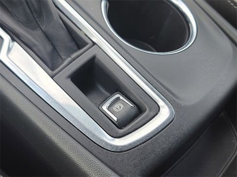 Certified 2023 Chevrolet Equinox LS w/ Driver Confidence II Package image 32