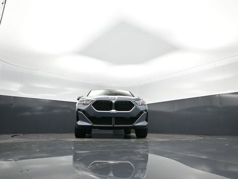 Certified 2025 BMW X2 xDrive28i AWD/4WD image 45