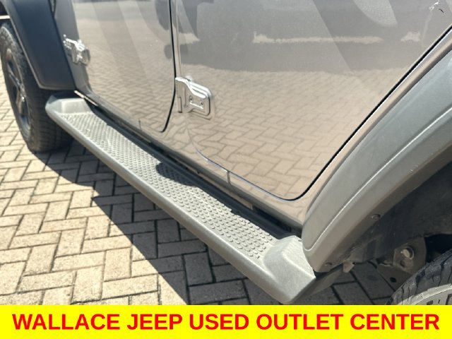 Used 2018 Jeep Wrangler Unlimited Sport S AWD/4WD image 13