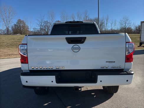 Certified 2024 Nissan Titan SV w/ SV Convenience Package image 7