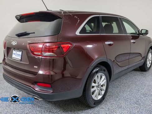 Used 2019 Kia Sorento AWD image 7