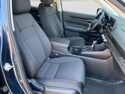 Used 2025 Honda CR-V LX image 12