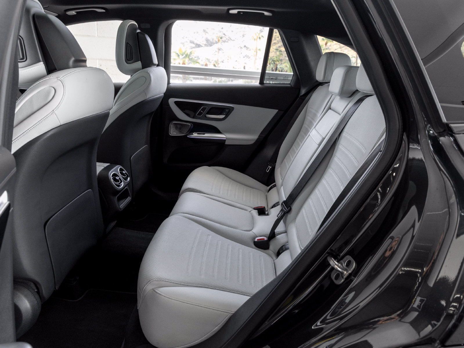 Certified 2026 Mercedes-Benz GLC 300 image 22