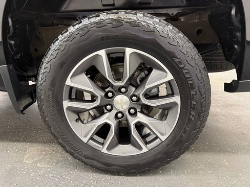 Used 2024 Chevrolet Silverado 1500 LT AWD/4WD image 19