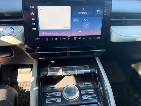 Certified 2024 Lincoln Nautilus Premier w/ Equipment Group 102A image 22