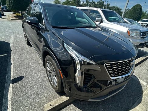 Used 2021 Cadillac XT4 Premium Luxury FWD image 9