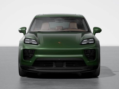 New 2026 Porsche Macan 4 Electric image 8