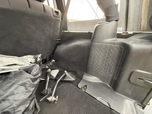 Used 2015 Jeep Wrangler Unlimited Sport image 32