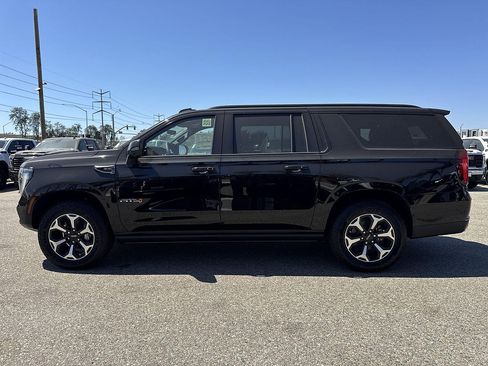 New 2026 GMC Yukon XL AT4 w/ AT4 Premium Plus Package AWD/4WD image 5