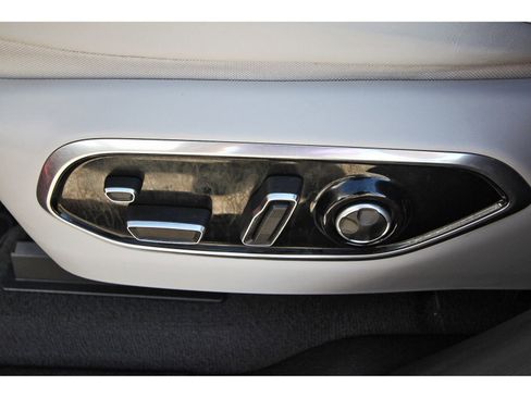 Used 2021 Jeep Grand Cherokee L Overland w/ Luxury Tech Group IV image 29