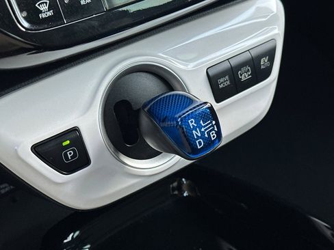 Used 2017 Toyota Prius Prime Plus image 22