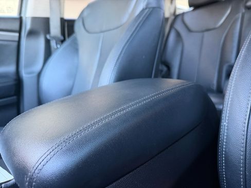 Used 2020 Hyundai Santa Fe Limited FWD image 15