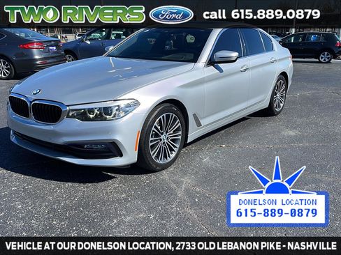 Used 2018 BMW 530i xDrive w/ Premium Package image 4