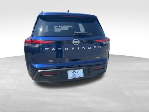 Used 2025 Nissan Pathfinder SV AWD/4WD image 5