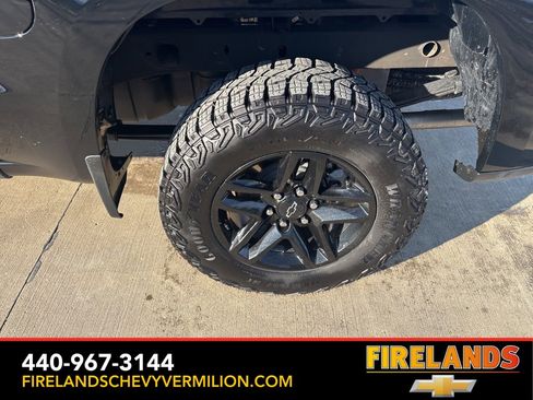 Certified 2025 Chevrolet Silverado 1500 Custom Trail Boss w/ Dark Appearance Package image 47