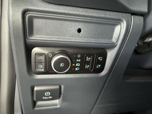 Used 2025 Ford F150 XLT w/ Equipment Group 302A MID AWD/4WD image 15
