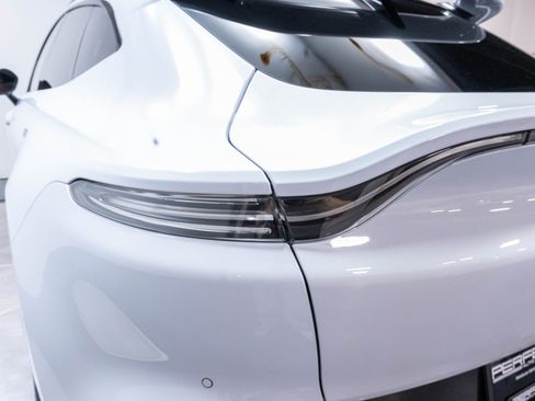 Used 2021 Aston Martin DBX AWD/4WD image 67
