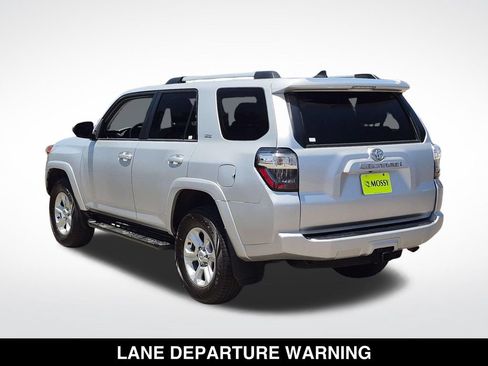 Used 2023 Toyota 4Runner SR5 AWD/4WD image 7