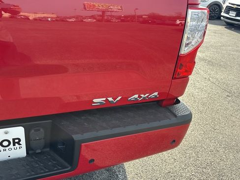 Used 2023 Nissan Titan SV w/ Accessory Utility Package image 7