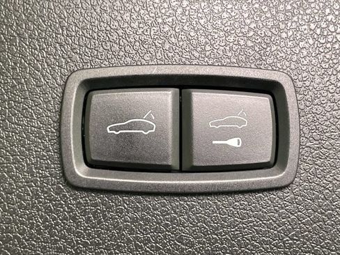 Used 2018 Porsche Macan S AWD/4WD image 21