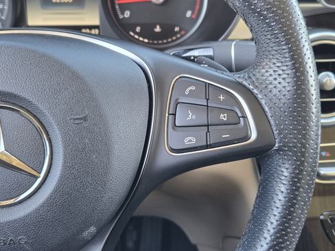 Used 2019 Mercedes-Benz GLC 300 image 32