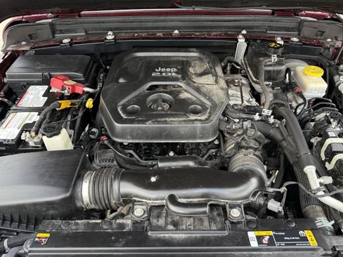 Used 2021 Jeep Wrangler Unlimited Sport image 31