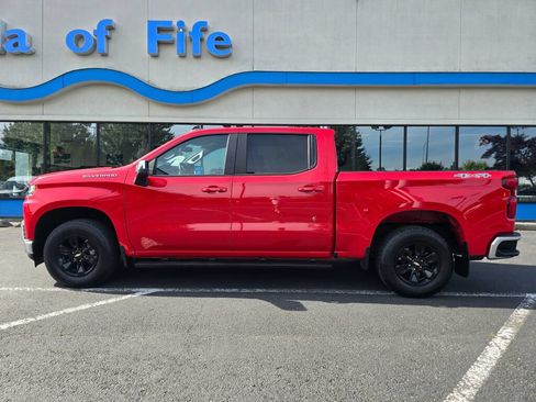 Used 2021 Chevrolet Silverado 1500 LT w/ Work Truck Package AWD/4WD image 2