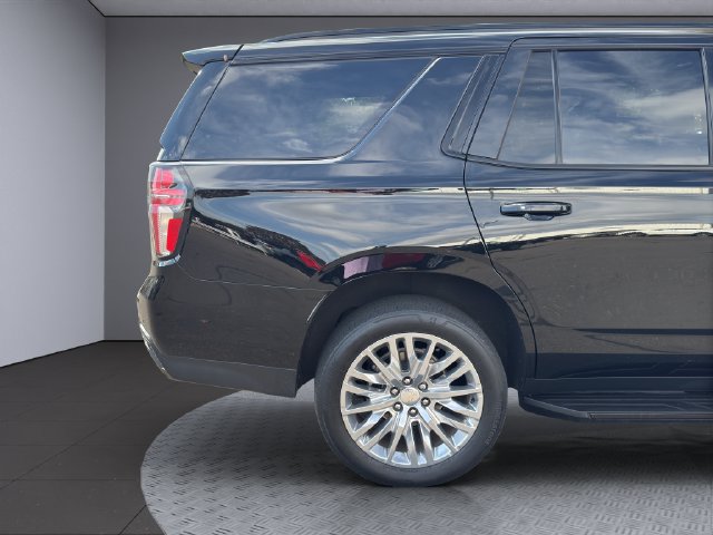 Used 2023 Chevrolet Tahoe RST w/ Luxury Package AWD/4WD image 28