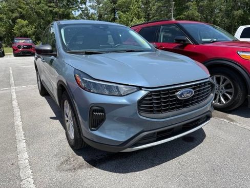 Used 2024 Ford Escape Active FWD image 2