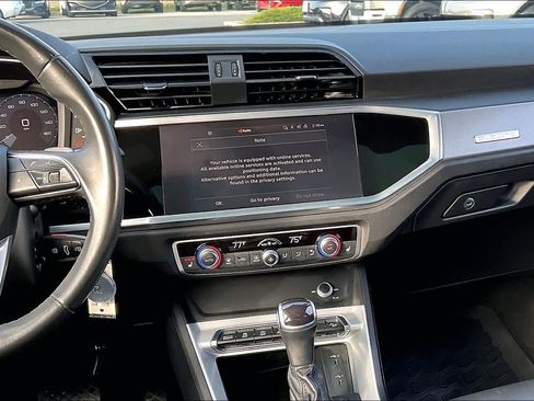 Used 2022 Audi Q3 2.0T Premium image 9