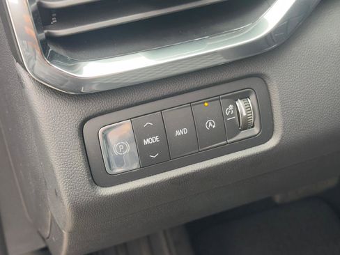 New 2026 GMC Acadia Denali image 15