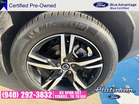 Used 2026 Volvo XC40 B4 Core w/ Climate Package FWD image 10