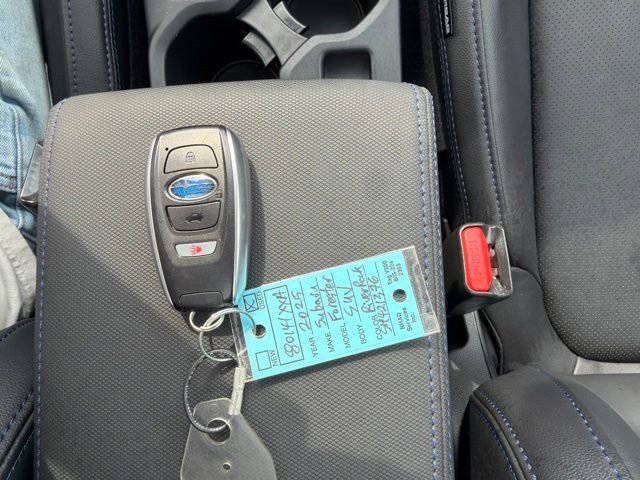 Used 2025 Subaru Forester Limited AWD/4WD image 31