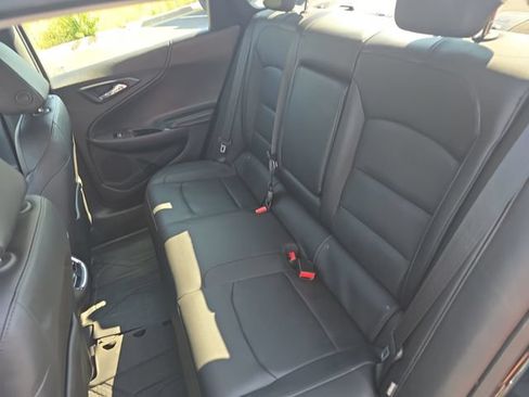 Used 2018 Chevrolet Malibu Premier w/ Driver Confidence Package FWD image 15