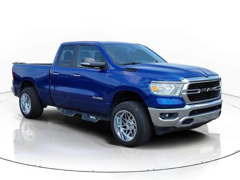 Used 2019 RAM 1500 Big Horn AWD/4WD image 2