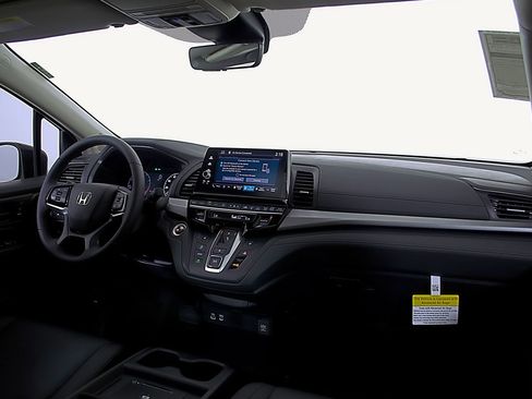 Certified 2026 Honda Odyssey EX-L image 15
