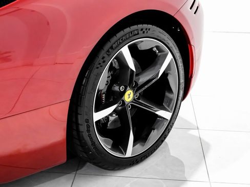 Used 2022 Ferrari SF90 Spider image 52