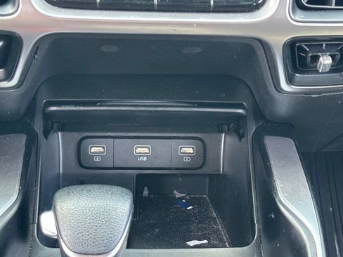 Used 2022 Kia Sorento LX AWD/4WD image 18
