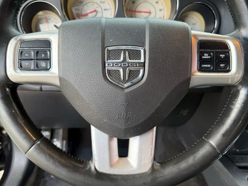 Used 2011 Dodge Challenger image 24