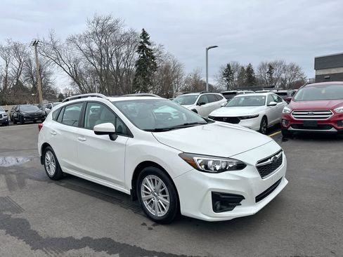 Used 2018 Subaru Impreza 2.0i Premium image 15
