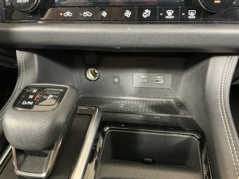 Used 2023 Nissan Pathfinder Platinum image 15