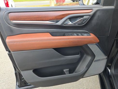 Used 2023 GMC Yukon XL Denali Ultimate image 23