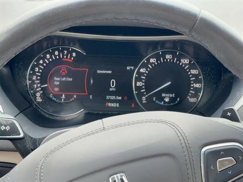 Used 2017 Lincoln MKZ Select image 12