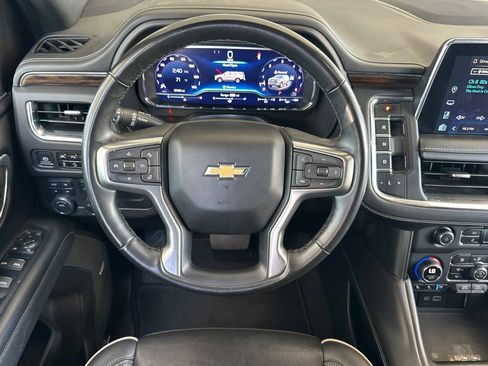 Used 2023 Chevrolet Suburban Premier AWD/4WD image 14