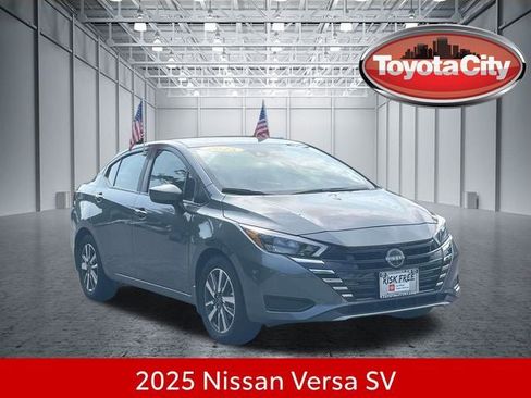 Used 2025 Nissan Versa SV w/ Trunk Package FWD image 1