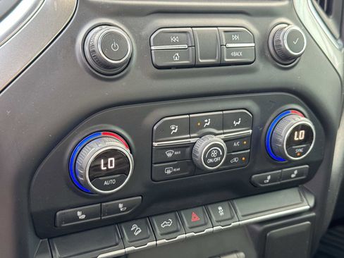 Used 2021 Chevrolet Silverado 3500 LT w/ Convenience Package image 15